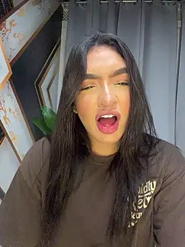 Snapshot of jenn_fit chatting on March 15, 2026, 5:14 am jenn fit online show from March 15, 2026, 5:14 am