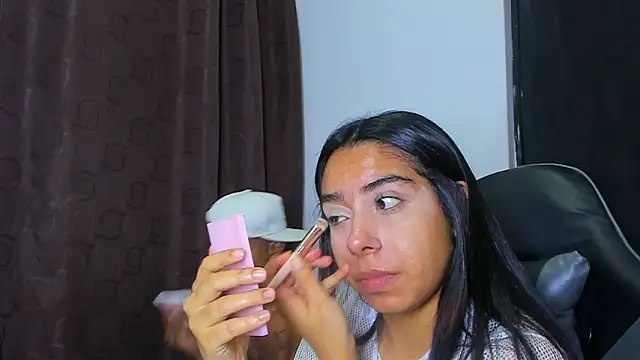 Snapshot of violet_and_myers chatting on February 21, 2026, 11:18 pm violet and myers online show from February 21, 2026, 11:18 pm