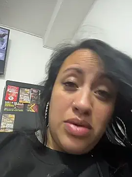 Snapshot of _ruby_manrique_ chatting on June 26, 2026, 2:06 am ruby manrique online show from June 26, 2026, 2:06 am