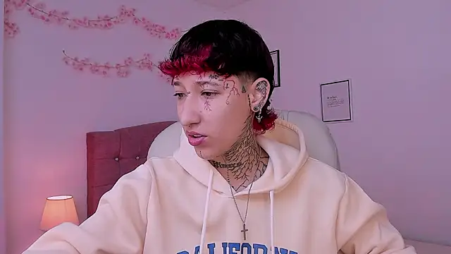 Luci Rose online show from March 5, 2026, 12:57 pm