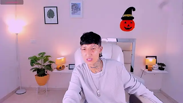 Luci Rose online show from October 8, 2025, 2:13 am