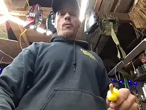 twistafatpipe online show from February 19, 2026, 7:49 am