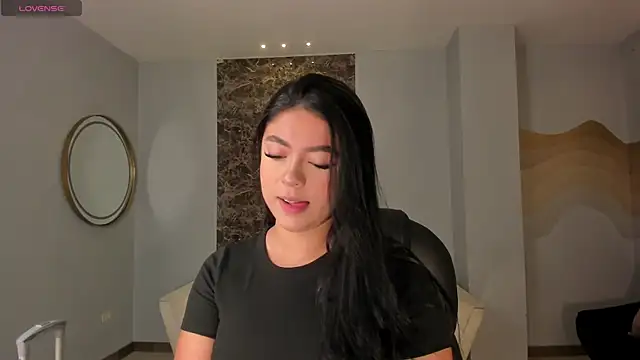 NataliaGaret online show from April 22, 2026, 9:27 am