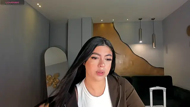 Snapshot of NataliaGaret chatting on May 25, 2026, 10:03 am NataliaGaret online show from May 25, 2026, 10:03 am