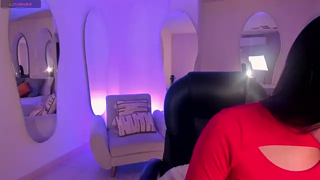 Snapshot of AyshelBrown chatting on October 15, 2025, 4:55 am AyshelBrown online show from October 15, 2025, 4:55 am