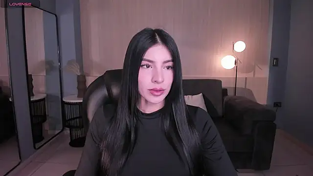 Snapshot of MaddisonTaylor1 chatting on May 18, 2026, 7:18 pm MaddisonTaylor1 online show from May 18, 2026, 7:18 pm