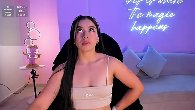 Snapshot of MilaColeman chatting on October 28, 2025, 2:12 am MilaColeman online show from October 28, 2025, 2:12 am