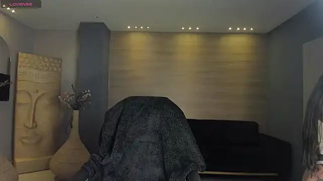 Snapshot of MilaColeman chatting on October 15, 2025, 2:10 am MilaColeman online show from October 15, 2025, 2:10 am