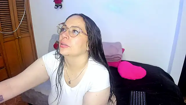 Snapshot of Ashley_Monroe chatting on November 28, 2025, 3:01 pm Ashley Monroe online show from November 28, 2025, 3:01 pm