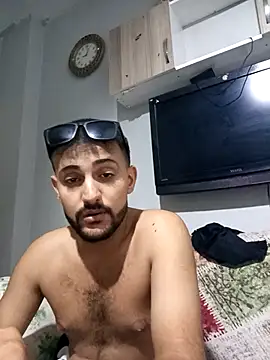 Muratcan33 online show from October 5, 2025, 7:04 pm