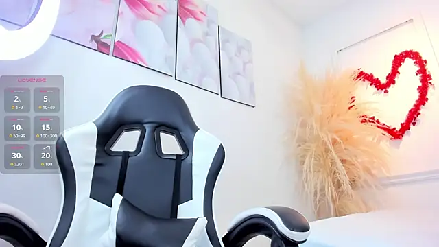 Snapshot of Miriam_milf chatting on February 21, 2026, 12:29 pm Miriam milf online show from February 21, 2026, 12:29 pm