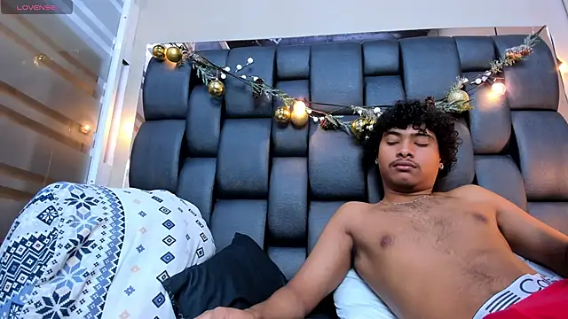 Snapshot of Miriam_milf chatting on March 16, 2026, 12:42 pm Miriam milf online show from March 16, 2026, 12:42 pm