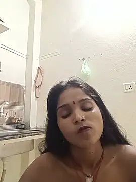 Snapshot of Harini_Gautam chatting on July 24, 2026, 6:31 am Harini Gautam online show from July 24, 2026, 6:31 am