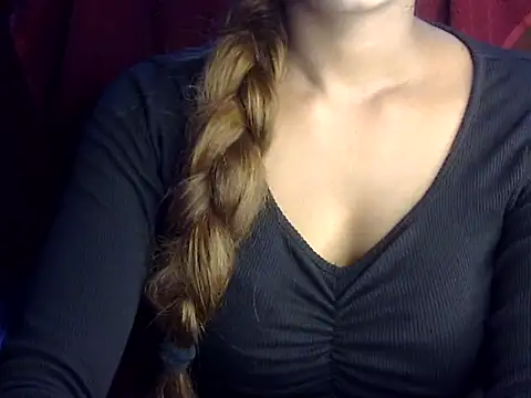 heartless Queen online show from November 25, 2025, 5:19 am