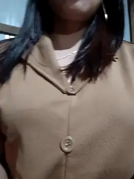 Snapshot of Nana-bar chatting on October 7, 2025, 1:56 pm Nana-bar online show from October 7, 2025, 1:56 pm