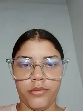 sandrago online show from September 24, 2025, 7:31 pm