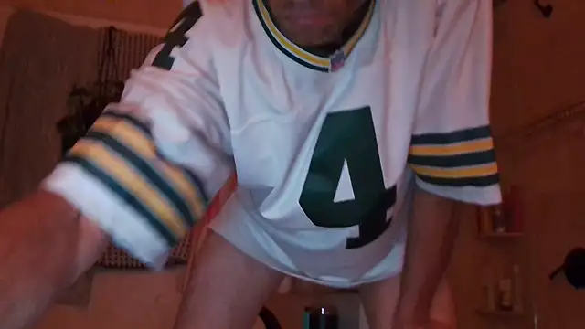 Snapshot of TallDrink11 chatting on October 27, 2025, 8:04 am TallDrink11 online show from October 27, 2025, 8:04 am