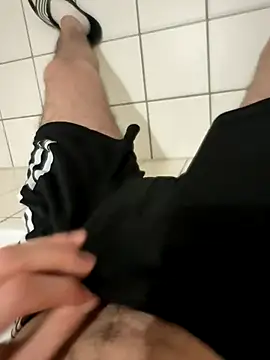 Dicksxd online show from December 18, 2025, 10:02 pm