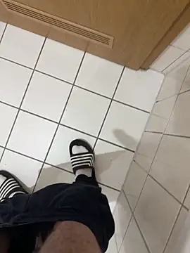 Snapshot of Dicksxd chatting on December 4, 2025, 7:02 pm Dicksxd online show from December 4, 2025, 7:02 pm