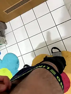 Snapshot of Dicksxd chatting on October 17, 2025, 6:53 pm Dicksxd online show from October 17, 2025, 6:53 pm