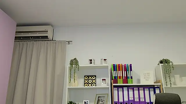 RubiHarper online show from June 20, 2026, 2:27 am