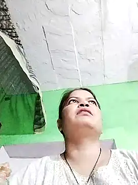 Snapshot of Bhavna_hot chatting on October 16, 2025, 2:53 am Bhavna hot online show from October 16, 2025, 2:53 am