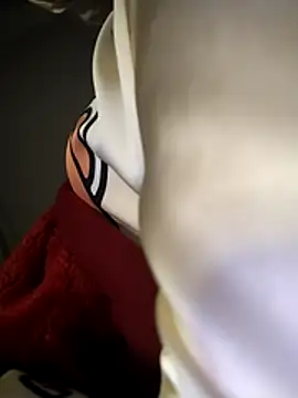 Snapshot of Kuncute chatting on December 15, 2025, 6:14 pm Kuncute online show from December 15, 2025, 6:14 pm