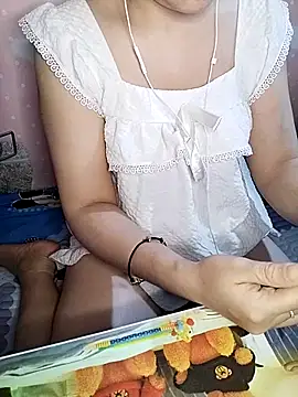 Snapshot of Kuncute chatting on September 13, 2025, 4:23 am Kuncute online show from September 13, 2025, 4:23 am