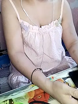 Snapshot of Kuncute chatting on September 11, 2025, 11:10 am Kuncute online show from September 11, 2025, 11:10 am