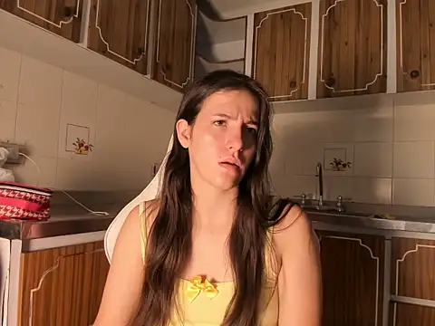 katalella brown1 online show from September 15, 2025, 11:43 am