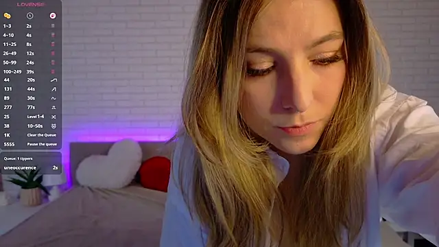 Snapshot of evafolver chatting on March 15, 2026, 8:54 am evafolver online show from March 15, 2026, 8:54 am