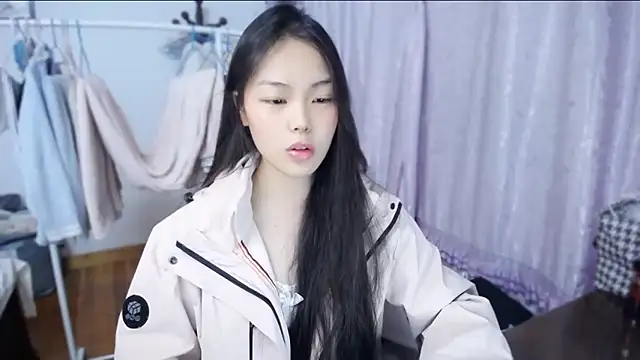 Snapshot of yao-yao_ chatting on November 23, 2025, 1:54 pm yao-yao online show from November 23, 2025, 1:54 pm