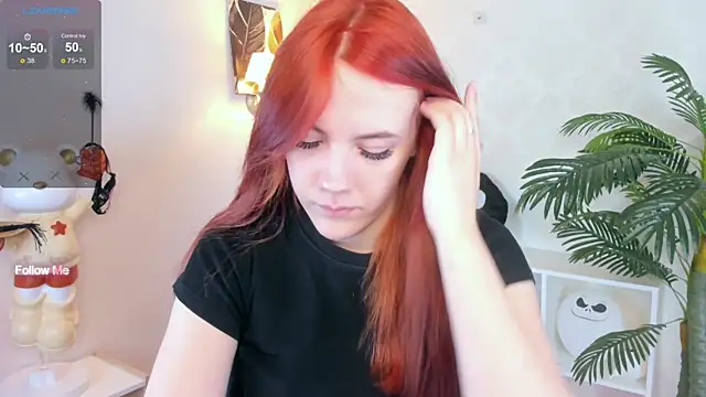 Snapshot of Gingerr_pie chatting on December 1, 2025, 4:35 am Gingerr pie online show from December 1, 2025, 4:35 am