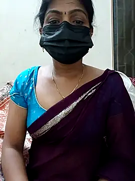 Snapshot of Rithya27 chatting on October 22, 2025, 5:56 pm Rithya27 online show from October 22, 2025, 5:56 pm