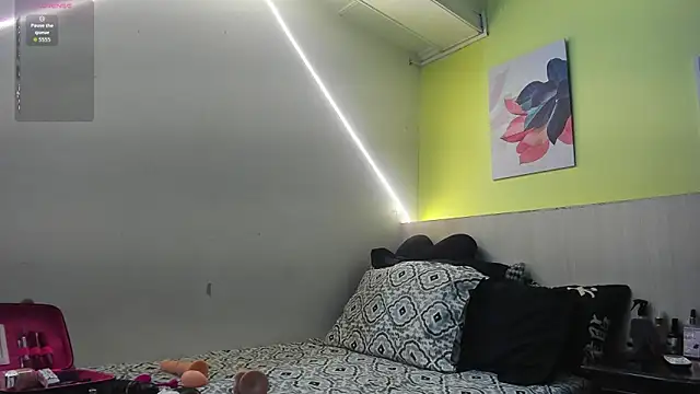 Snapshot of AtheneaArbelaez_ chatting on October 16, 2025, 12:46 pm AtheneaArbelaez online show from October 16, 2025, 12:46 pm