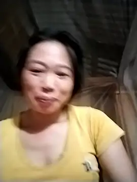 MayLyy online show from October 5, 2025, 2:41 pm