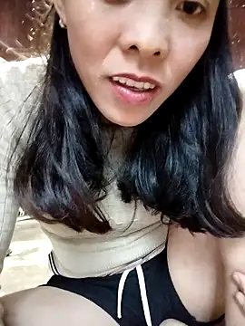 Snapshot of Sinejdk3 chatting on October 14, 2025, 9:32 am Sinejdk3 online show from October 14, 2025, 9:32 am