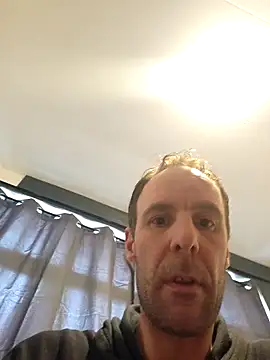 Mcnlrdam online show from March 10, 2026, 2:32 pm