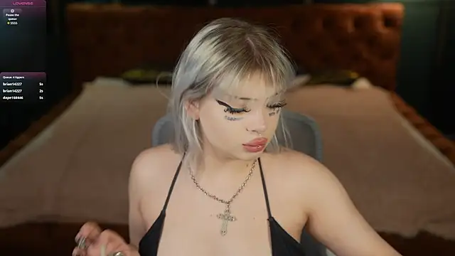 Snapshot of Yuki_sun chatting on October 19, 2025, 2:20 pm Yuki sun online show from October 19, 2025, 2:20 pm