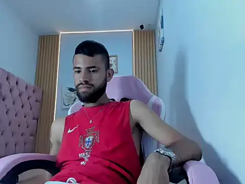 adri sexboy229 online show from October 1, 2025, 1:22 am
