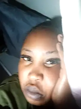 Snapshot of OCEANSQUITERXXX chatting on October 31, 2025, 5:09 pm OCEANSQUITERXXX online show from October 31, 2025, 5:09 pm