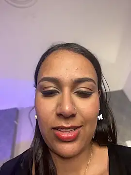 MiilaBlake online show from May 6, 2026, 7:29 pm