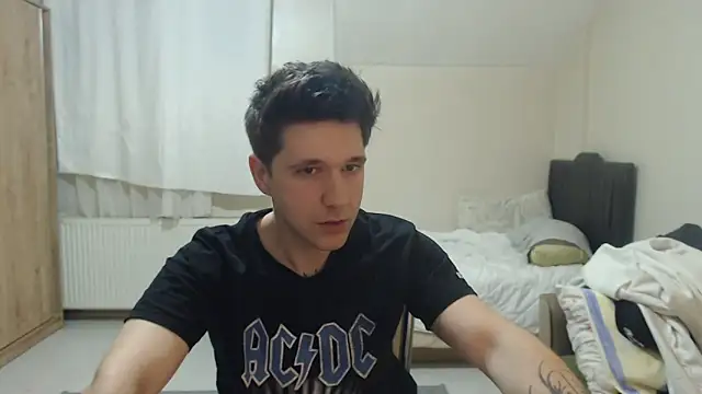 Snapshot of 2handsomemann chatting on June 4, 2026, 7:29 pm 2handsomemann online show from June 4, 2026, 7:29 pm