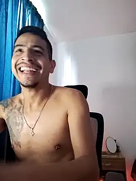 Juann-cock online show from November 28, 2025, 1:55 pm