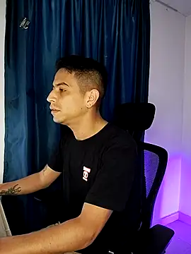 Juann-cock online show from December 20, 2025, 10:12 pm