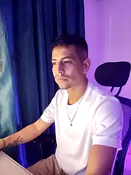 Juann-cock online show from November 20, 2025, 3:51 am