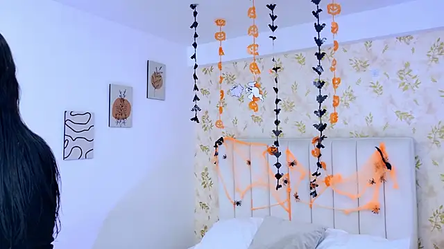 Celeste Ackerman online show from October 23, 2025, 8:07 pm