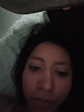 Snapshot of VioletxBloom chatting on February 24, 2026, 12:28 pm VioletxBloom online show from February 24, 2026, 12:28 pm