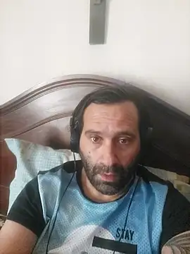 Snapshot of Jose1985oliveira chatting on March 28, 2026, 2:07 pm Jose1985oliveira online show from March 28, 2026, 2:07 pm