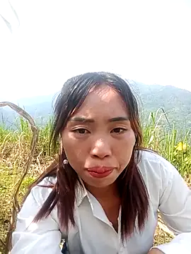 sulove xx online show from November 15, 2025, 4:27 am